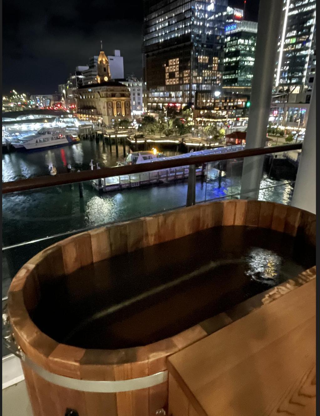 Luxury Apartment - Parking - Hot Tub - Stunning Views Auckland Extérieur photo